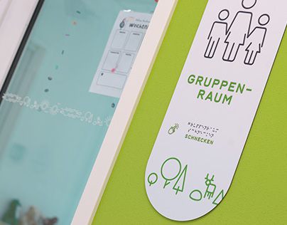 Barrierefreie Beschilderung